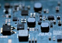 올해 반도체 등 첨단산업 분야 마이스터고 3개교 지정한다 a close up of a circuit board