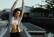 “하루 10분, 스트레칭으로 건강 라이프!” woman standing on dock